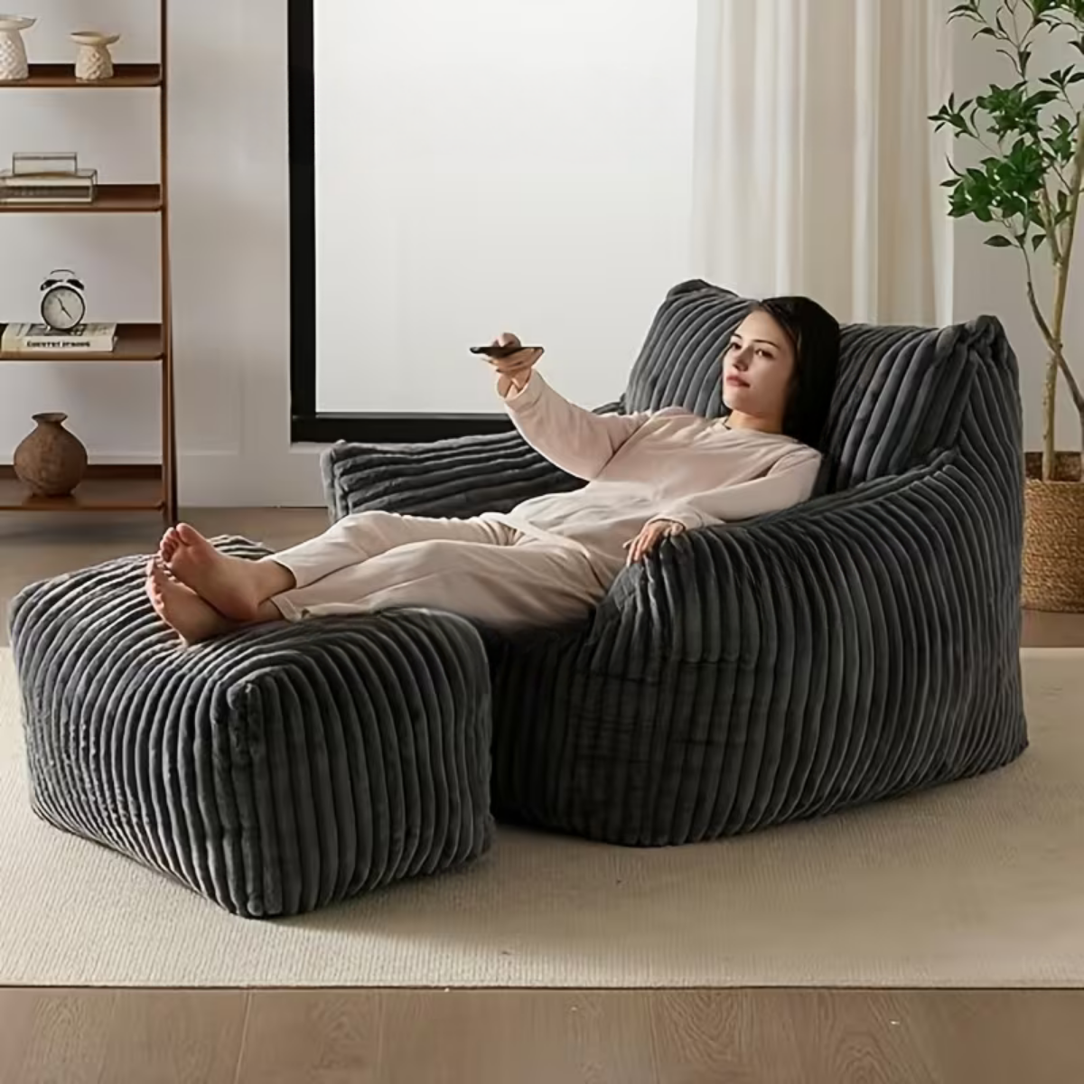 ™Comefy | ספה חד מושבית עם משענות ידיים ודום רגליים